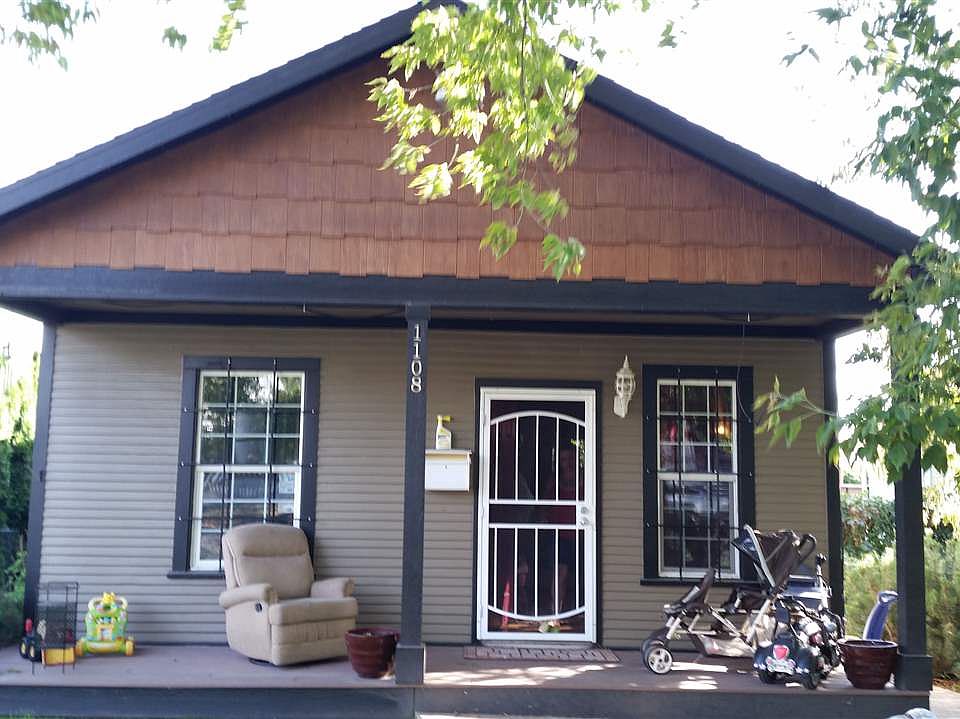 2nd image of 1108 E Dalton Ave