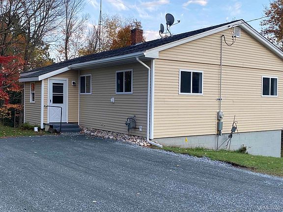 2nd image of 4724 Reagan Ln
