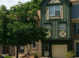 12015 E Hoye Dr, Aurora, CO 80012