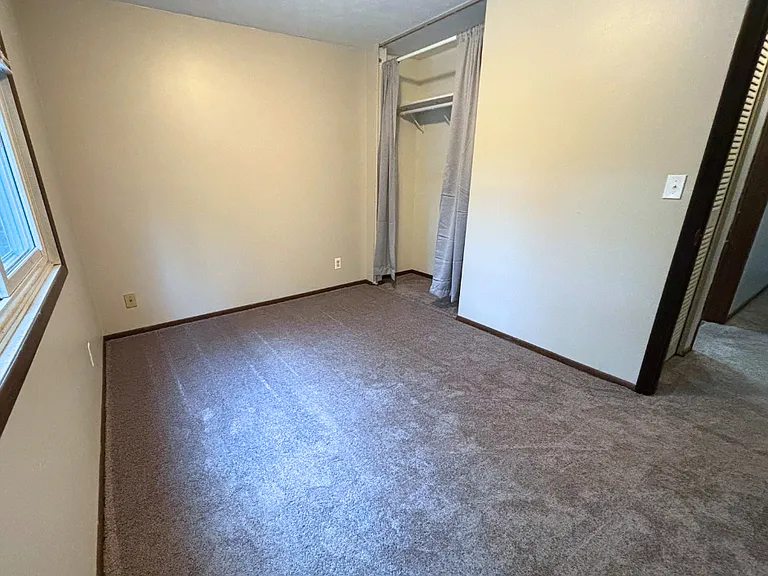 601 Oak Glen Dr #6 — Photo 9