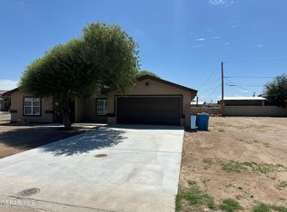 450 Plantation Dr, Clint, TX 79836