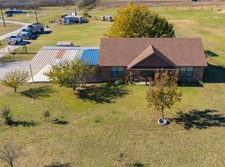 792 County Road 4213, Decatur, TX 76234