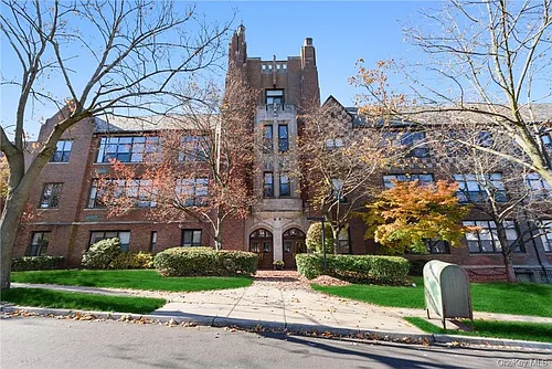 55 McKinley Ave #D2-3 Photo 1