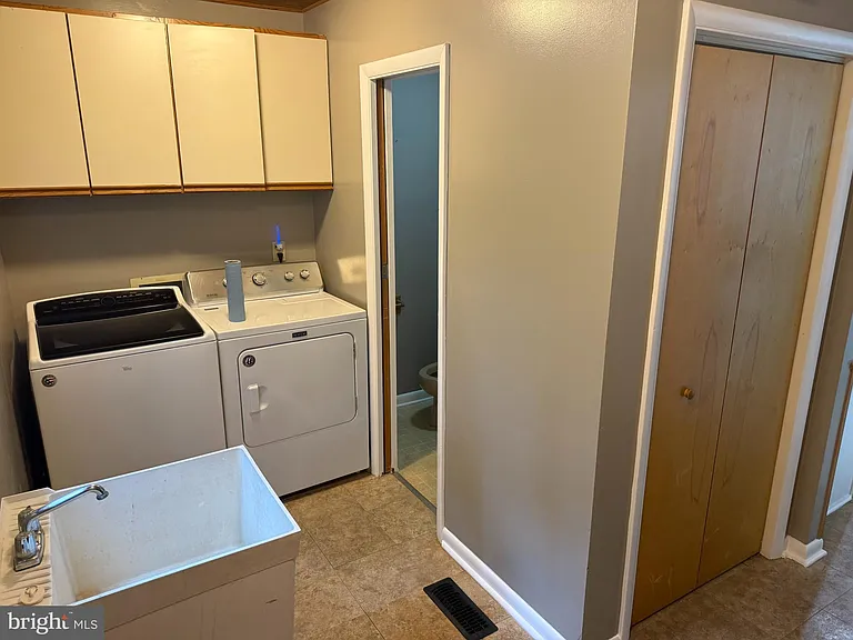 5185 Ridge Rd — Photo 8