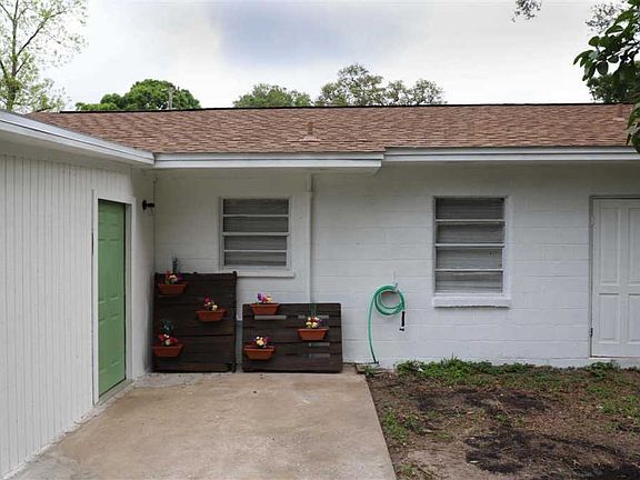 5th image of 11 Todd Dr