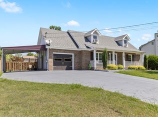 215 Marshall Dr, Clarksville, TN 37042