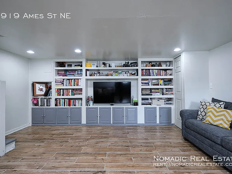 3919 Ames St NE — Photo 24