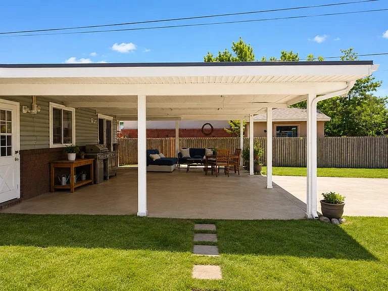 2338 N Circle Dr — Photo 22