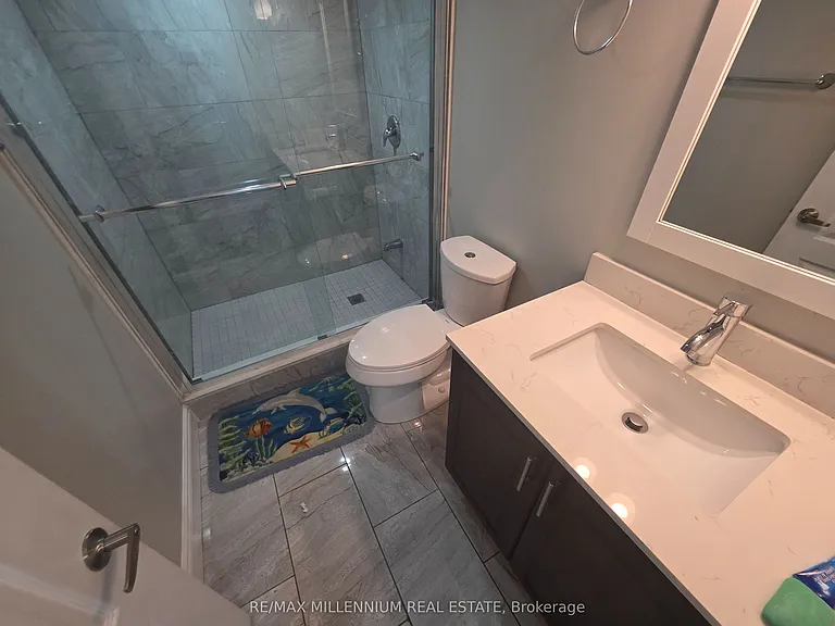 42 Cranbrook Cres #BASEMENT — Photo 16