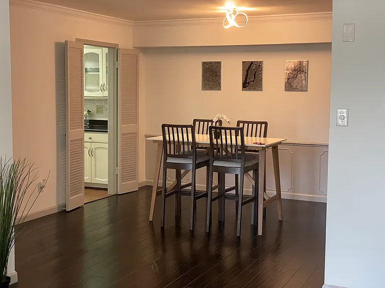361 N Post Oak Ln #341 — Photo 9