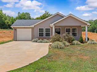 129 Fairfield Rd, Walhalla, SC 29691