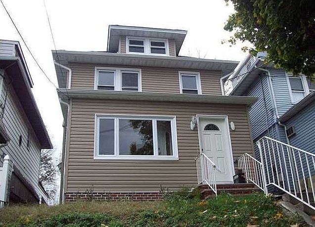 1st image of 55 Dubois Ave