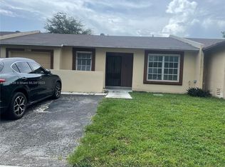 9511 W Fern Ln, Hollywood, FL 33025