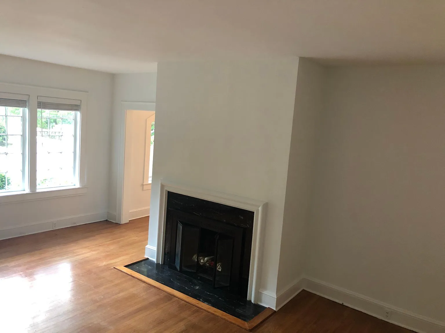1400 Cornell Rd NE — Photo 4