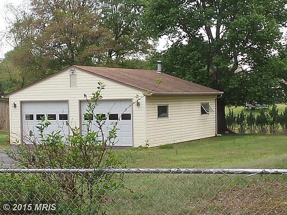 2nd image of 9837 Angela Dr