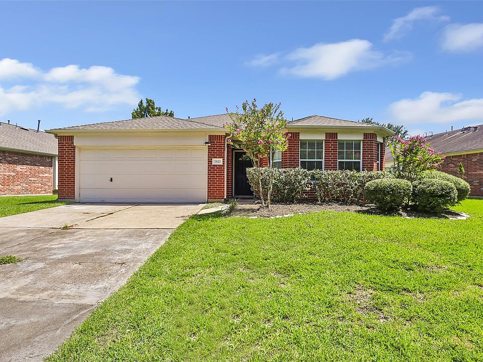 1st image of 2822 Foster Hill Dr