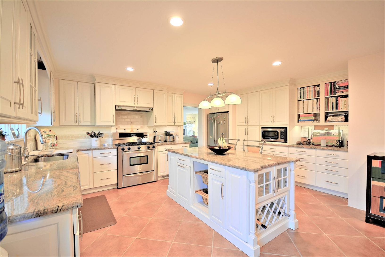  Renovated Chef's Kitchen