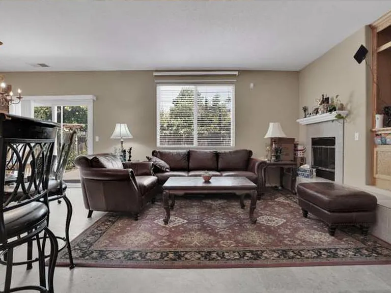 2626 Duck Ct — Photo 2