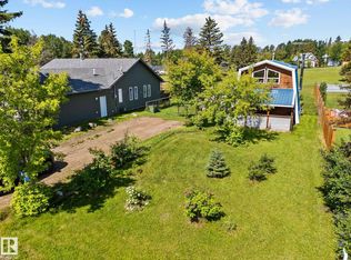 425 4th St, Yellowstone, AB T0E1A6