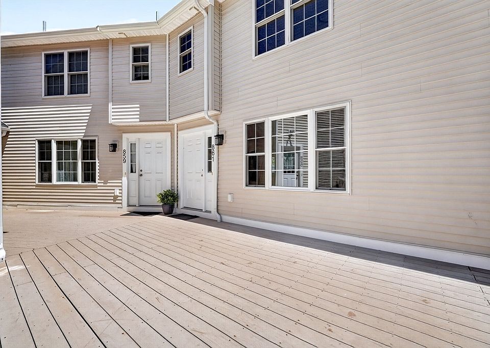 1st image of 861 Washington St #2