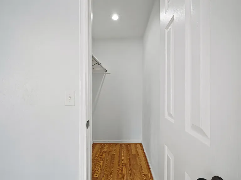 254 Weller Blvd — Photo 9