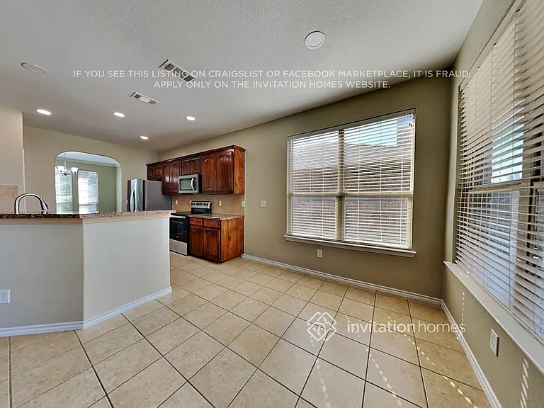 2222 Whitney Dr — Photo 9