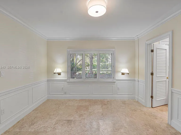 1037 Alfonso Ave — Photo 21