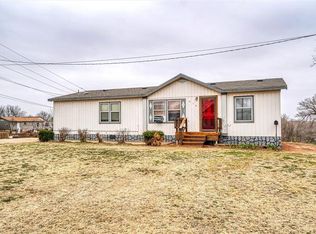 216 W Grant St, Mangum, OK 73554
