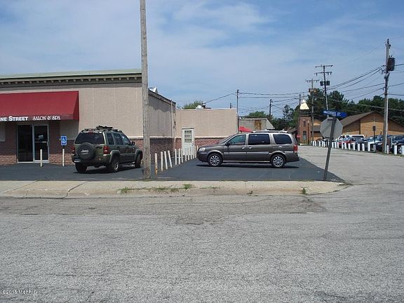 4th image of 5733 Saint Joseph Ave