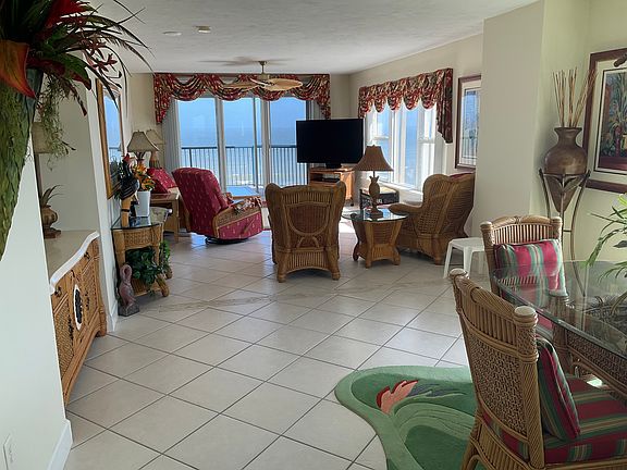 2nd image of 3425 S Atlantic Ave APT 1006