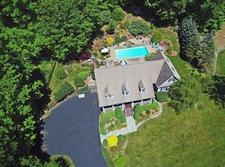 296 Oscaleta Rd, Ridgefield, CT 06877