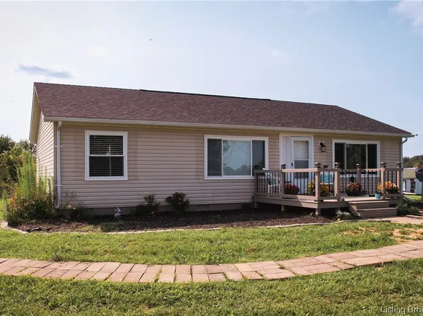 9555 S Palmyra Road, Pekin, IN 47165