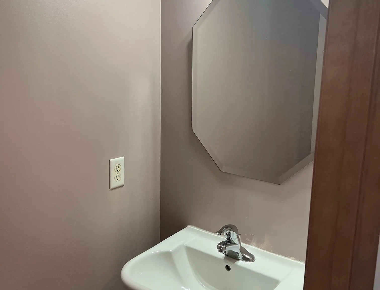 2 bed, 1288 sqft, $2,000 — Photo 4