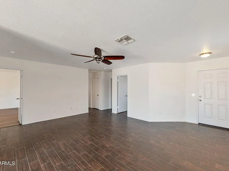 13825 W Ironwood St — Photo 3