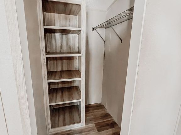 4th image of 701 Green St #B