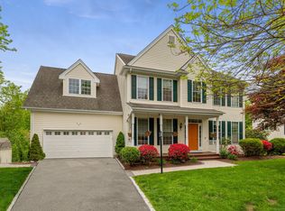 23 Fordham Way, Avon, CT 06001