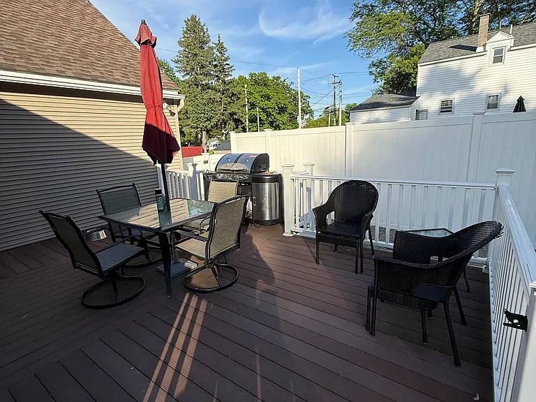 2 Leach Ave — Photo 26