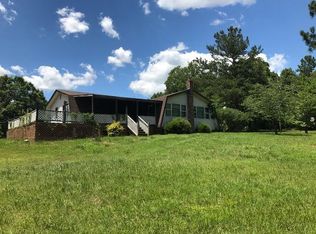 147 Pond Ln, Tennessee Ridge, TN 37178