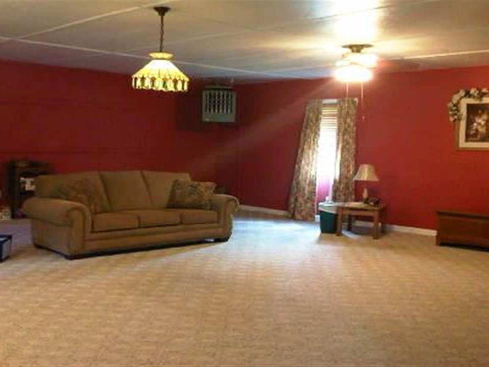 1st image of 612 N 2nd St