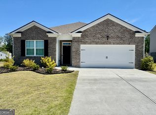 32 Oak Leaf Rd, Dallas, GA 30132