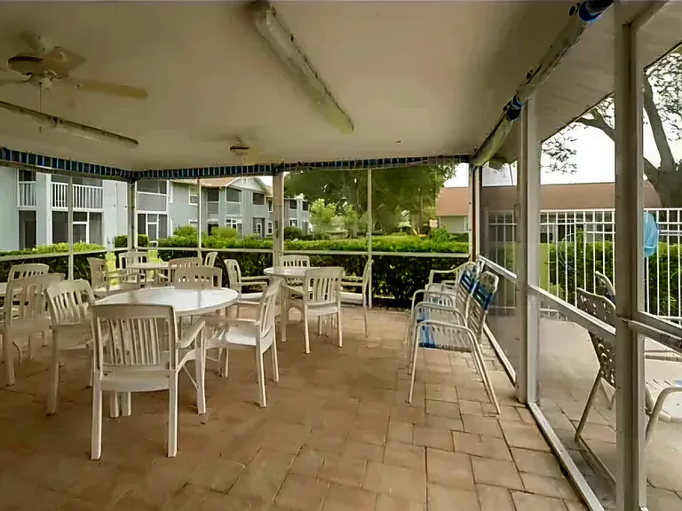 Lake Tiffany Club outdoor entertainment patio.