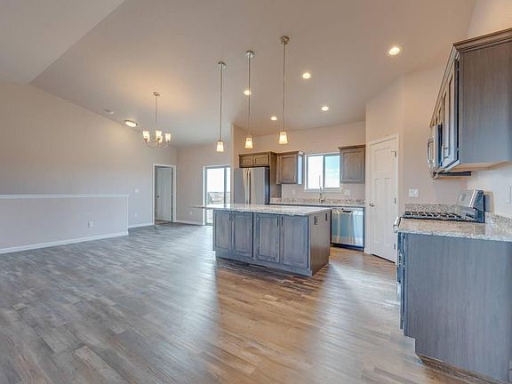 5th image of 492 E Scandia Dr