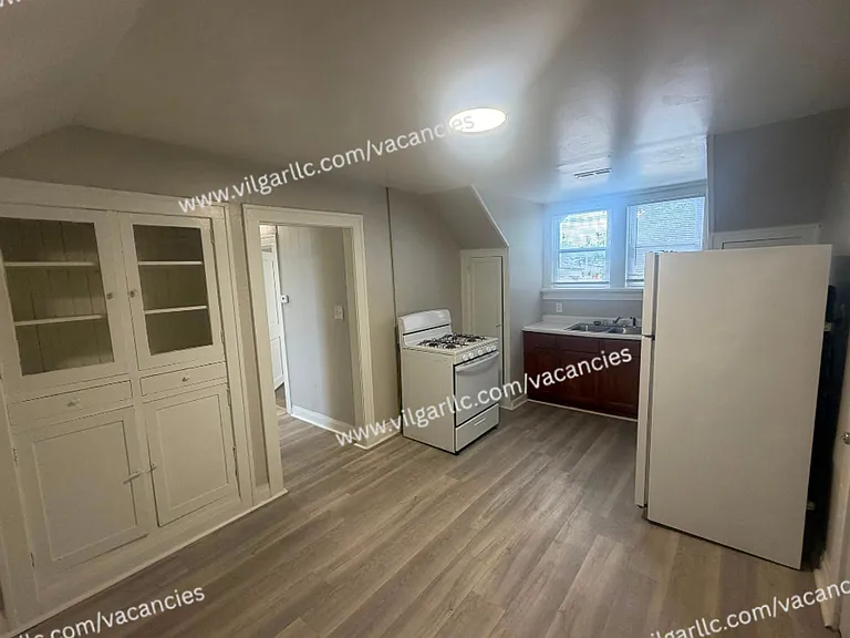 3236 Michigan St — Photo 6