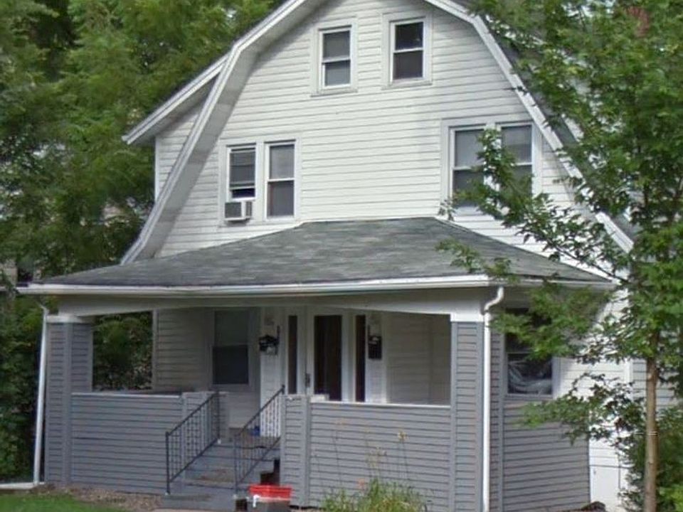 1st image of 219 E Park Ave