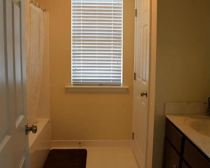 390 English Oak Ln #1 — Photo 10