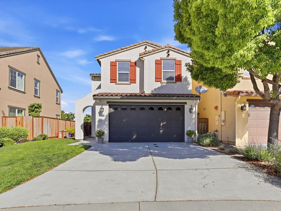 1st image of 221 Cilantro Ct