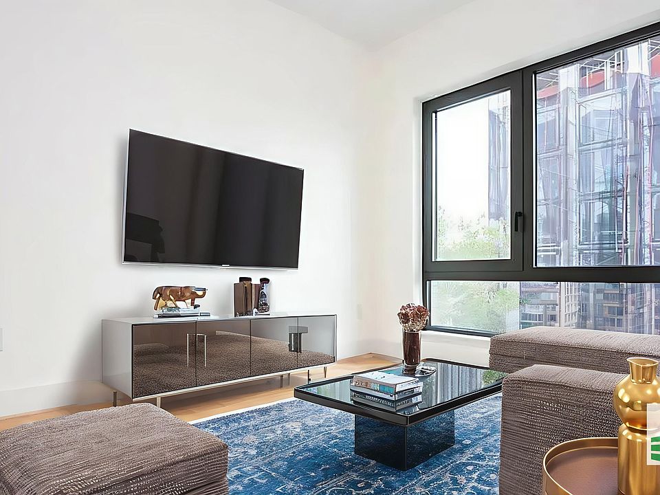 1st image of 378 Weirfield St Unit Penthouse 2