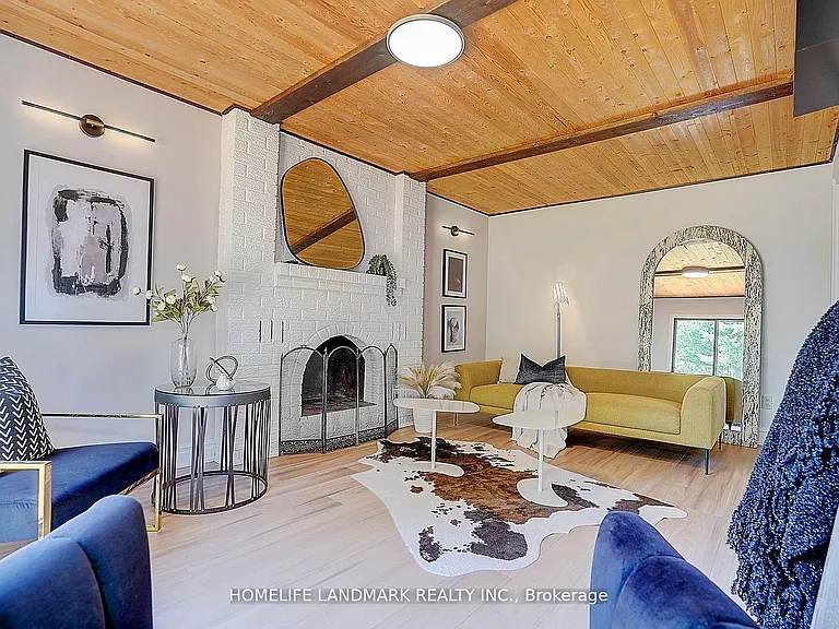 20573 Yonge St — Photo 23