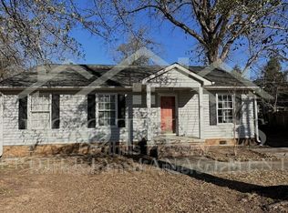 498 Woodcrest Dr, Anderson, SC 29625