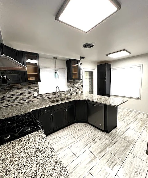 451 Maison Rd — Photo 4